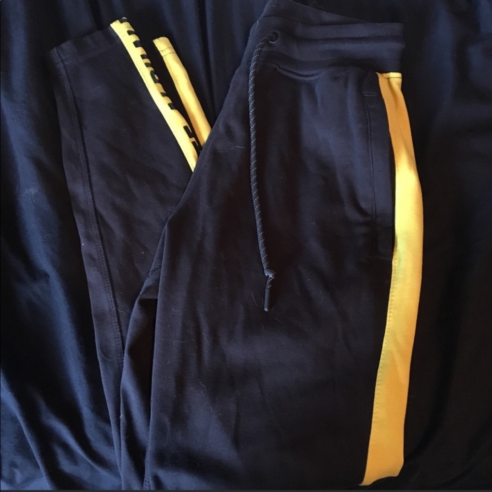 Alphalete joggers.. only tried on